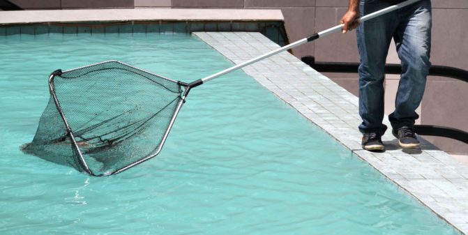 Keeping Your Swimming Pool Clean While Out of Town
